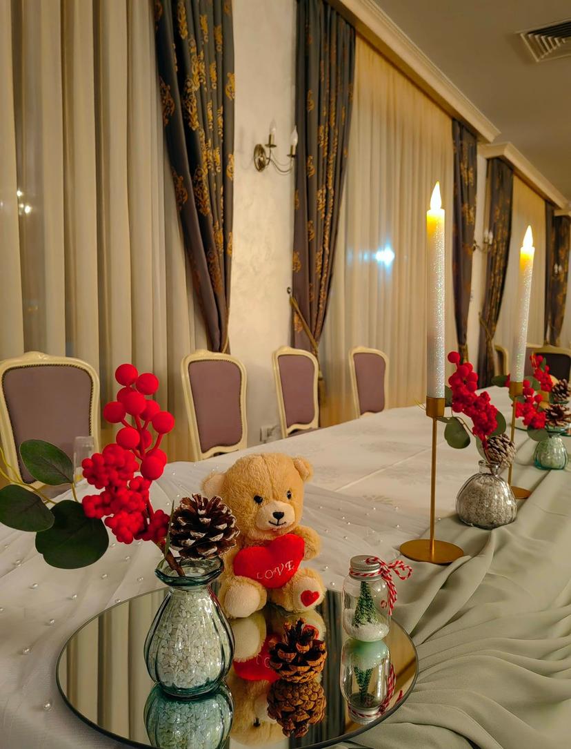 https://honeypot0.s3.amazonaws.com/gallery/1740662474534-gallery-Valentino%20Events%20%286%29.jpg