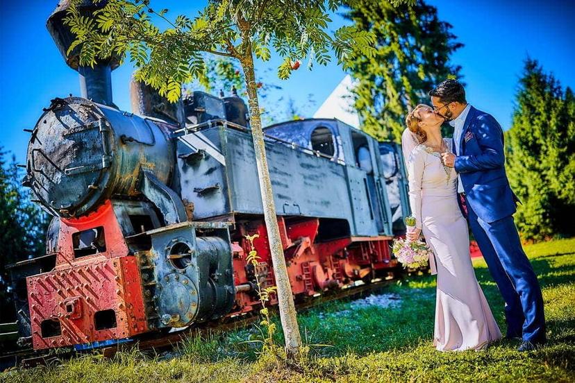 https://honeypot0.s3.amazonaws.com/gallery/1743410767151-gallery-fotografii-nunta-brasov-22.jpg
