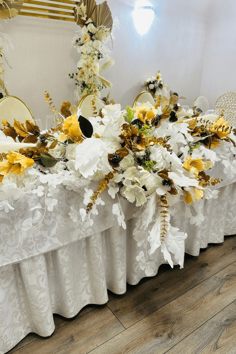 https://honeypot0.s3.amazonaws.com/gallery/1747215870166-gallery-Restaurant%20Floreal%20%281%29.png